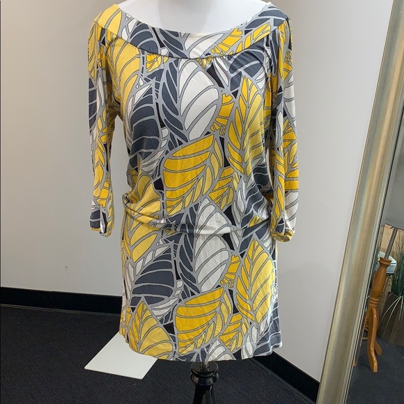 Casual Vértigo Dress - Picture 2 of 7